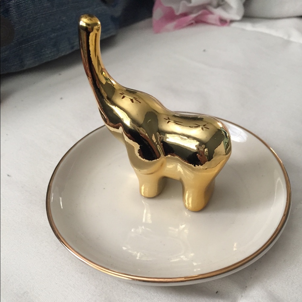 Little decorations dish